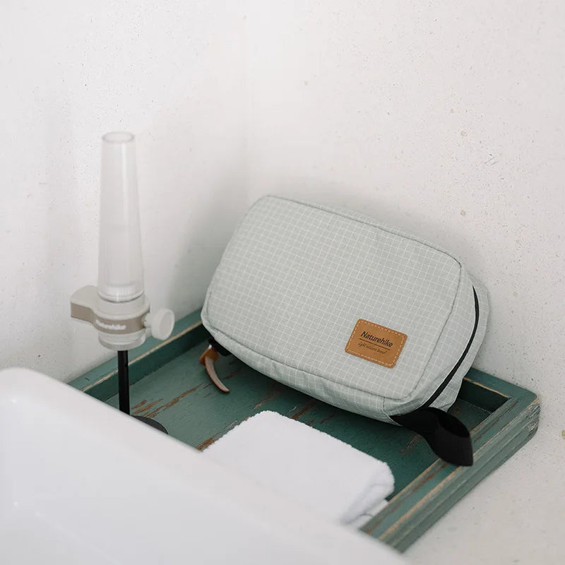 Naturehike Travel Hanging Waterproof Toiletry Bag